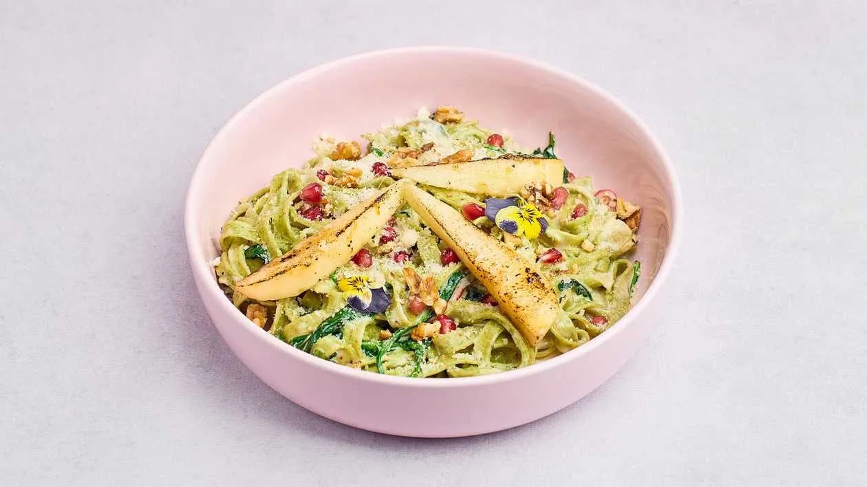 Tagliatelle z gorgonzolą i karmelizowaną gruszką