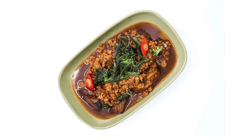 MA KHUER KAO PHAD KAPRAO MOO