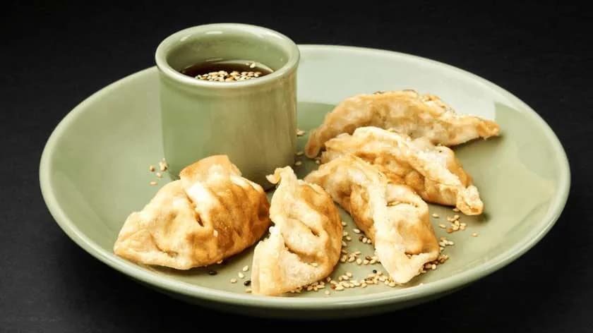 YAKI GYOZA