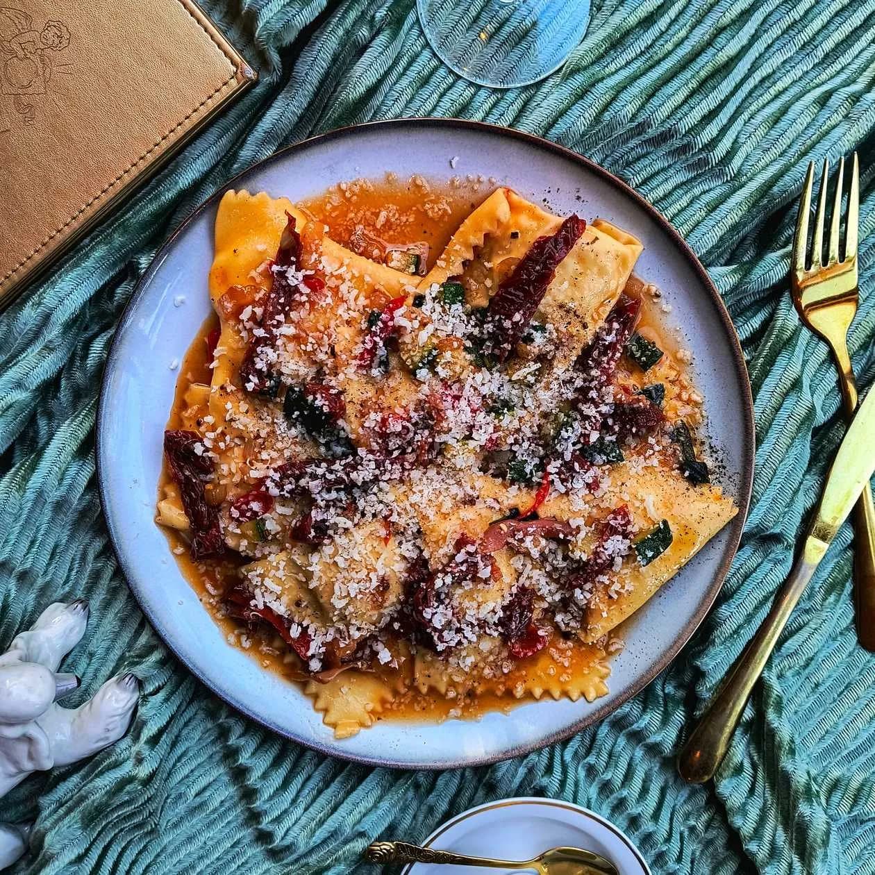 Chicken in Salvia Picante sauce