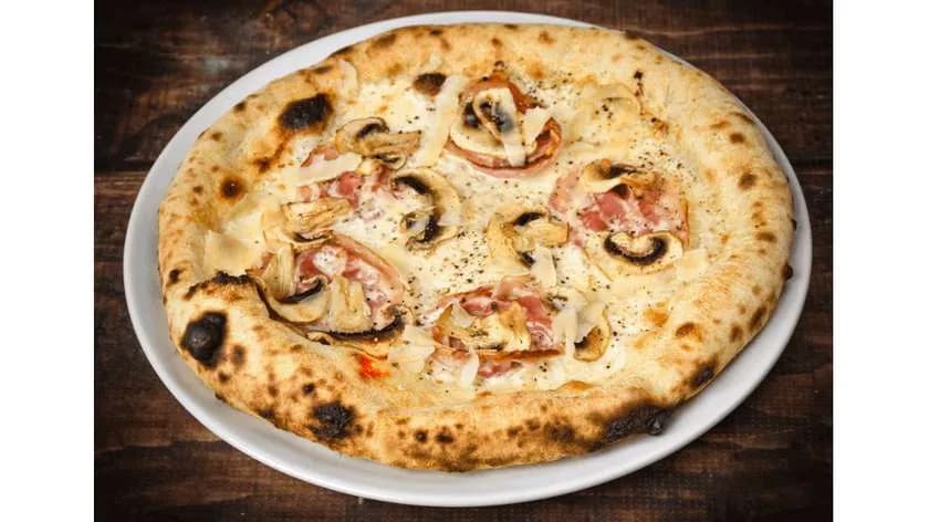 Pizza Carbonara