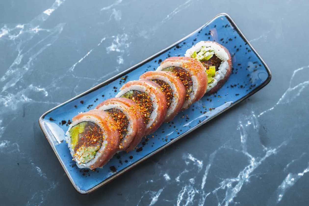 GoldMaguro Roll