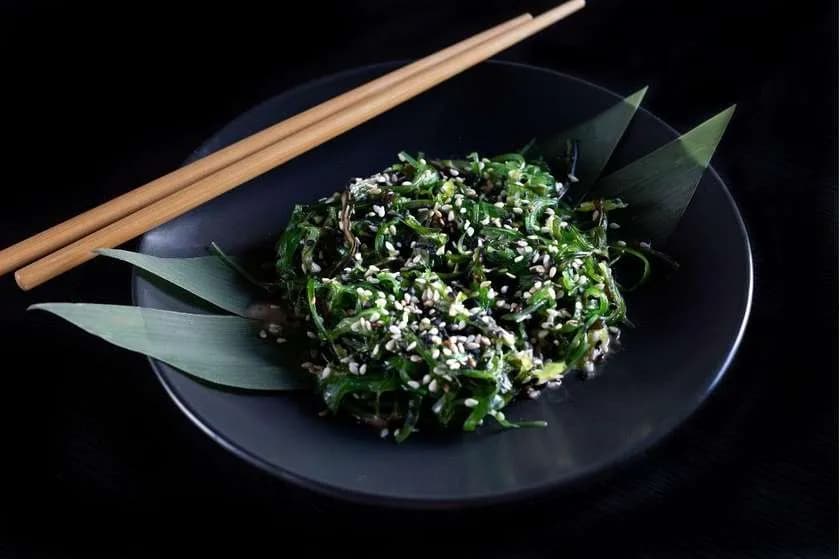 Chuka Salad with Nut Sauce