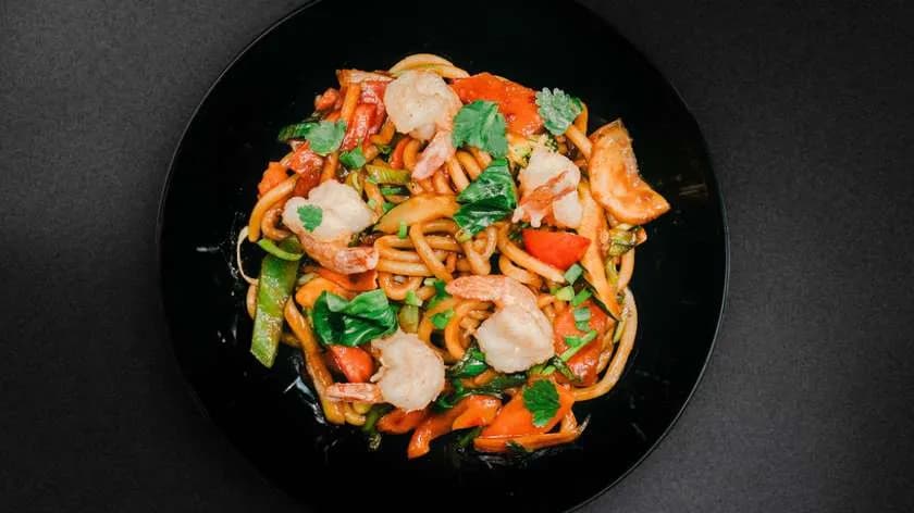 Tonkatsu z makaronem Udon