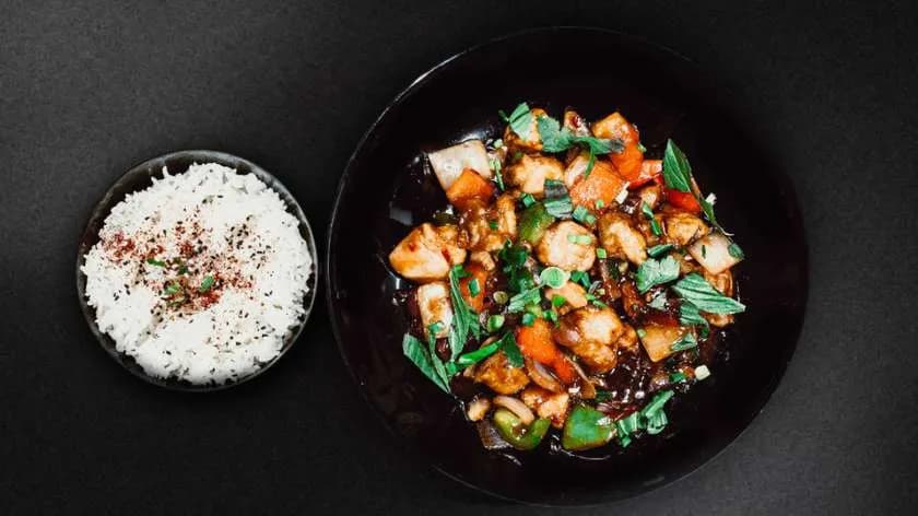 Kurczak z chilli i tajską bazylią 🌶️