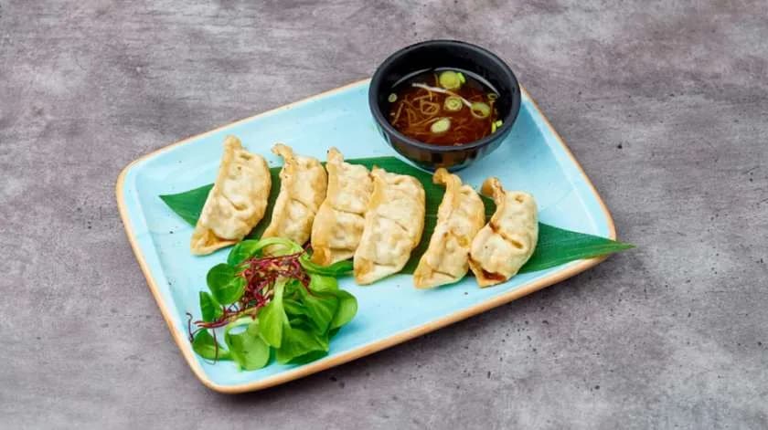 Pierożki Gyoza z warzywami