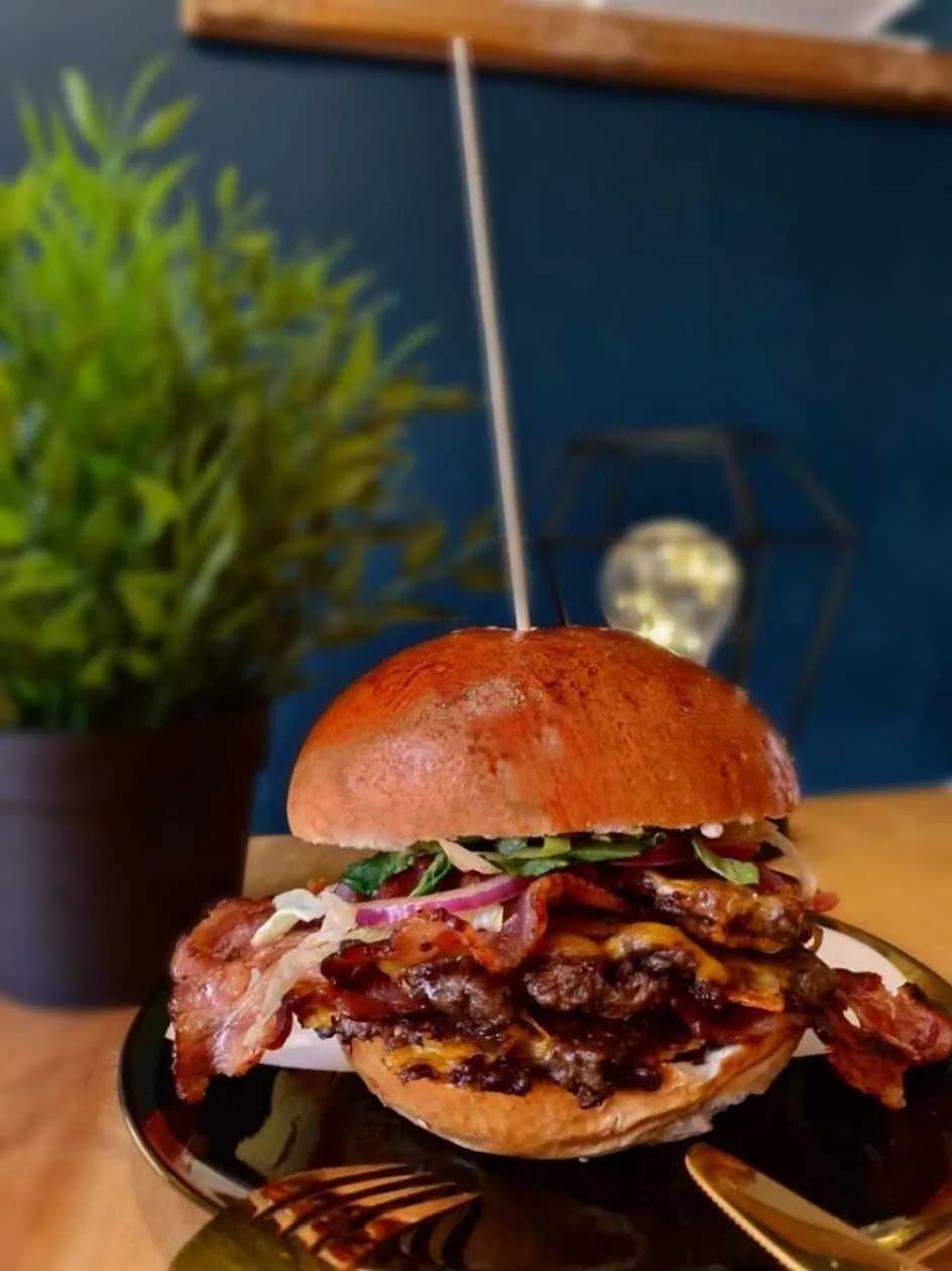 Smashed Cheese&Bacon Burger 200g