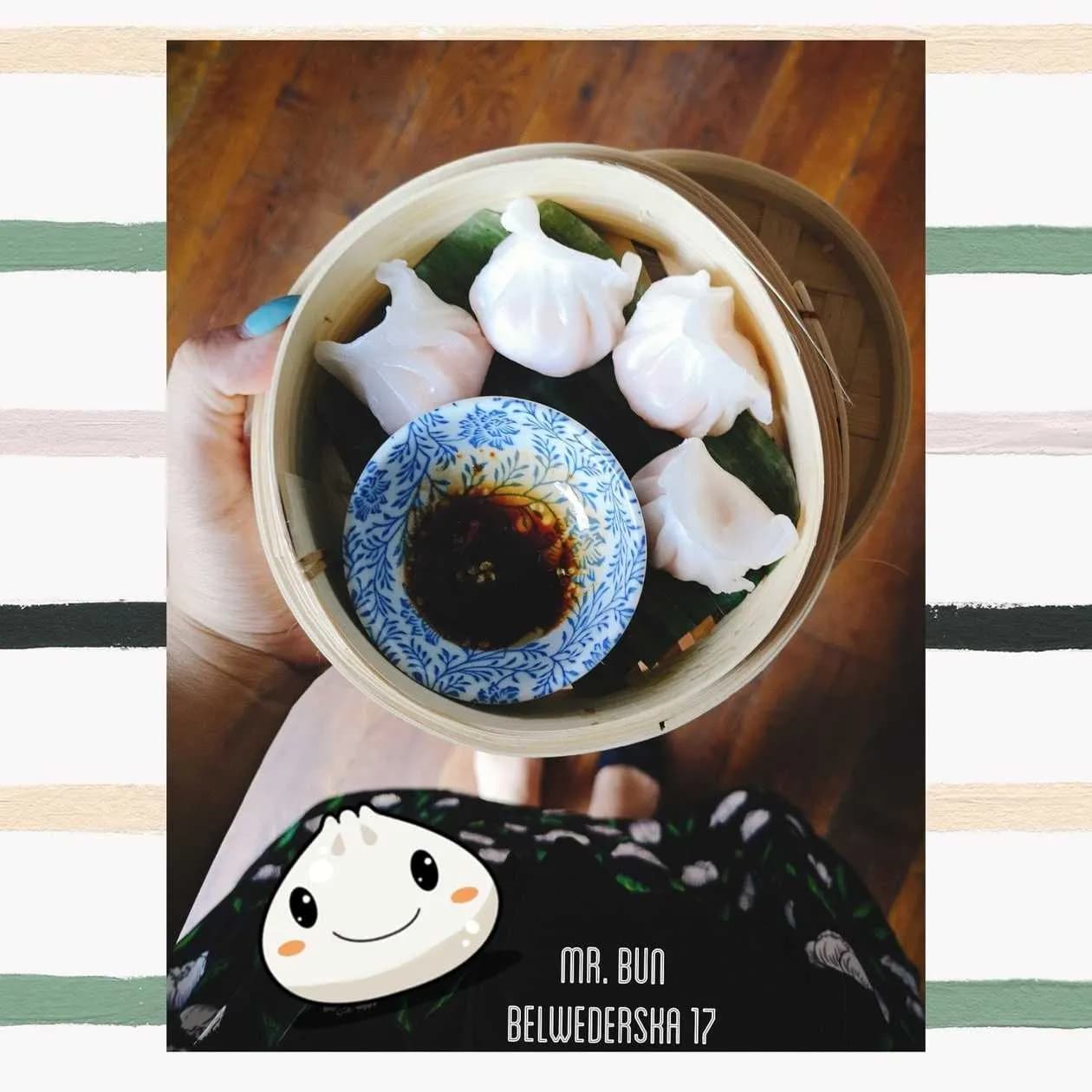 HACAO PIEROGI - rice flour dumplings with shrimps, bamboo and steamed vegetables 4 pcs.