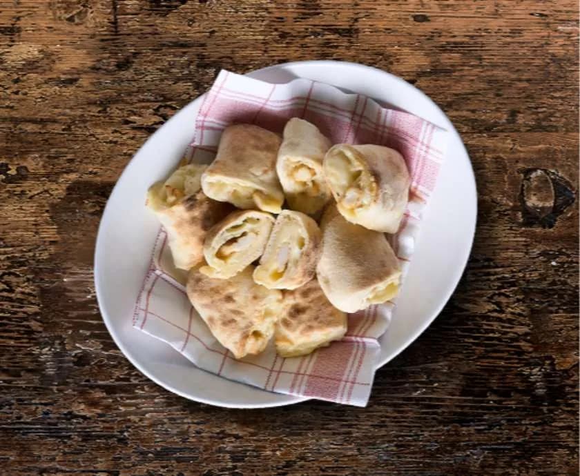 PIZZA ROLL Z SEREM I KURCZAKIEM