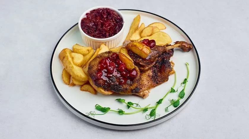 Zestaw 37. Kaczka po staroświecku, z żurawiną, jabłkami