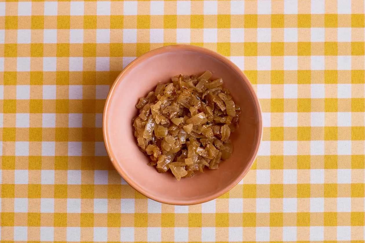 okrasa: boczek z cebulą 40g