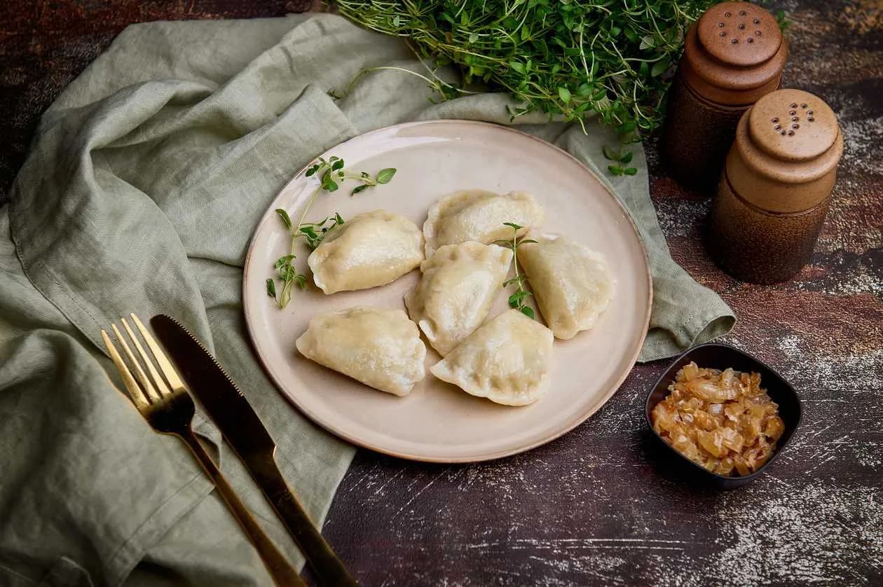 Pierogi z mięsem 6 szt.