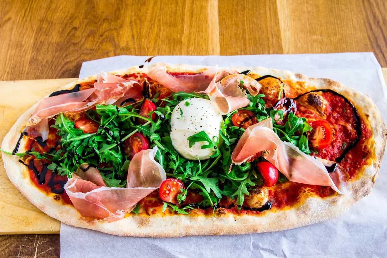 Pizza Parma con Burrata