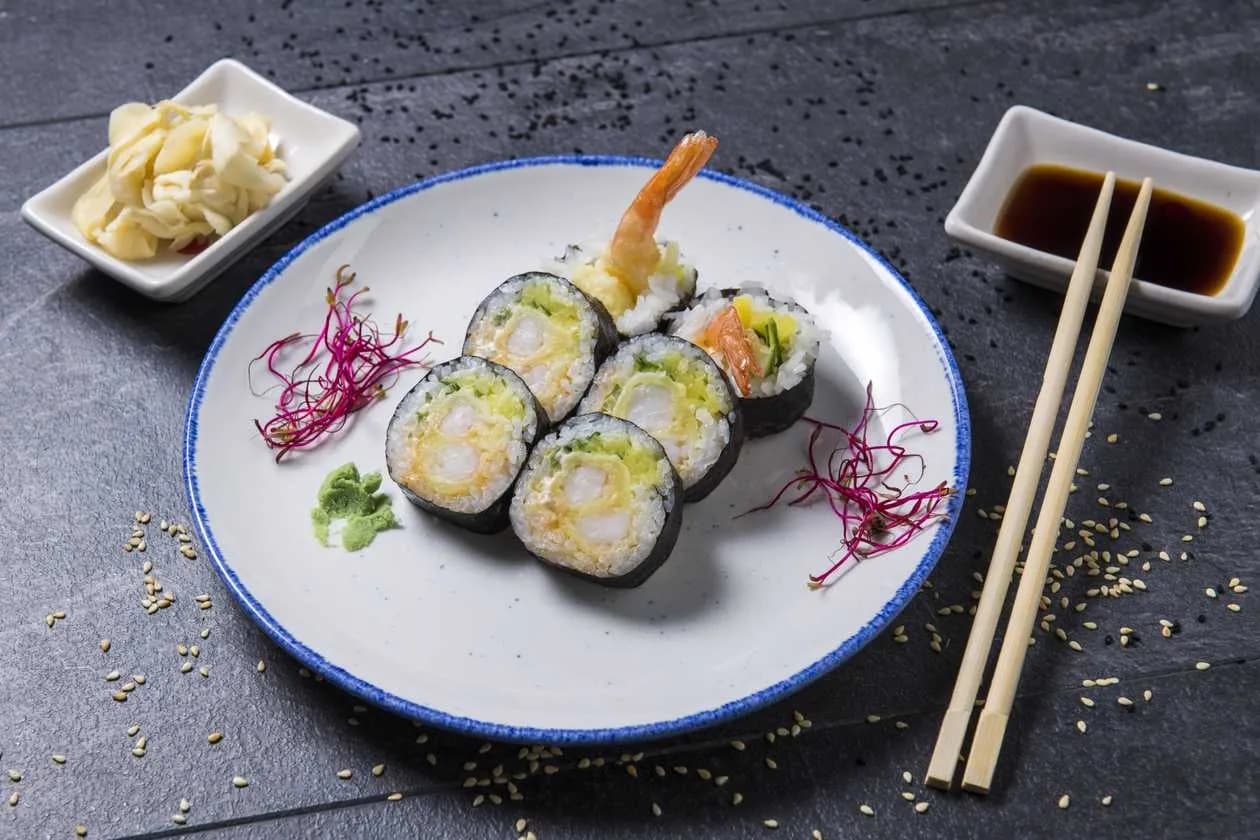 Futomaki Pieczone Krewetka Tempura (6 sztuk)
