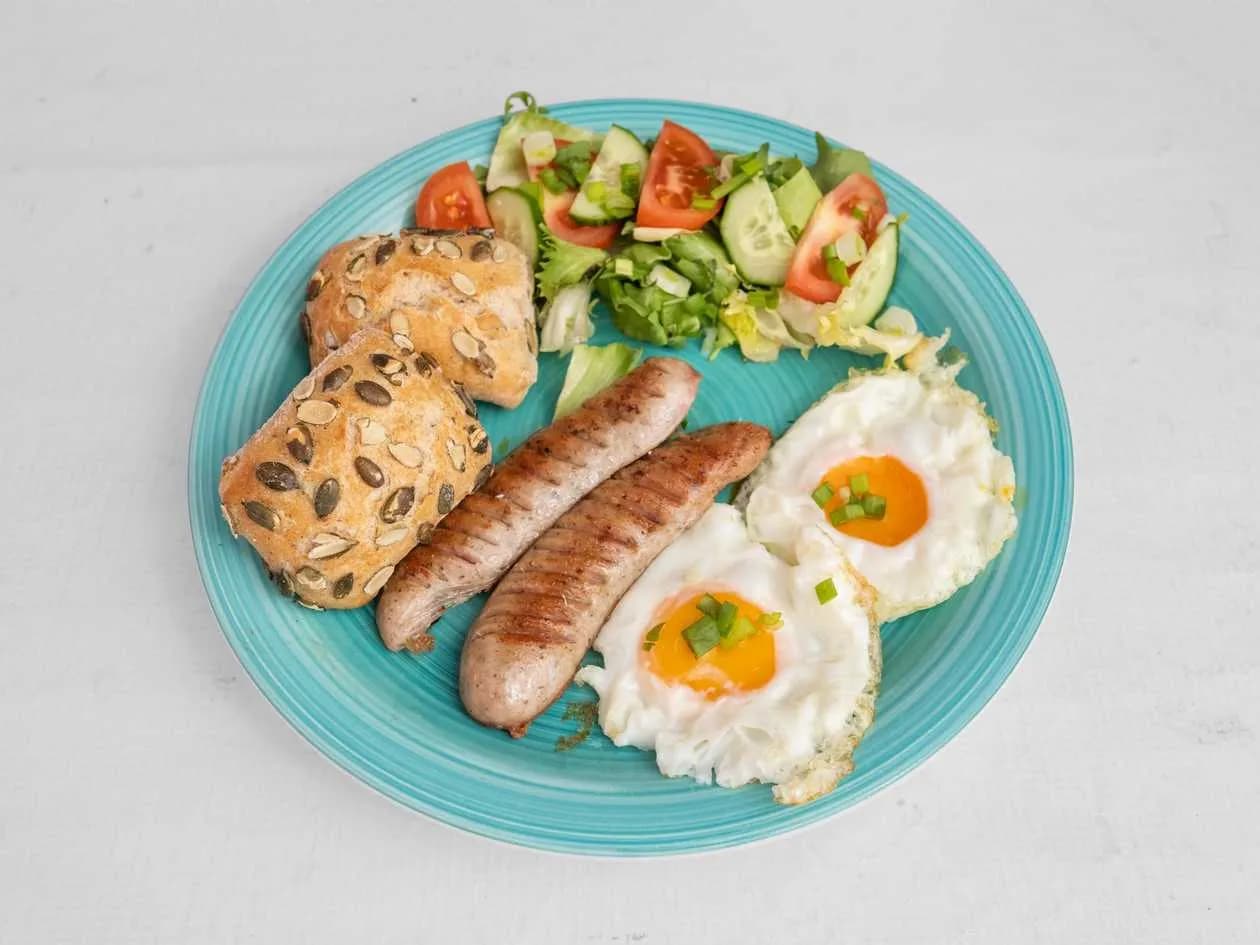Fried White Sausage with Fried Eggs