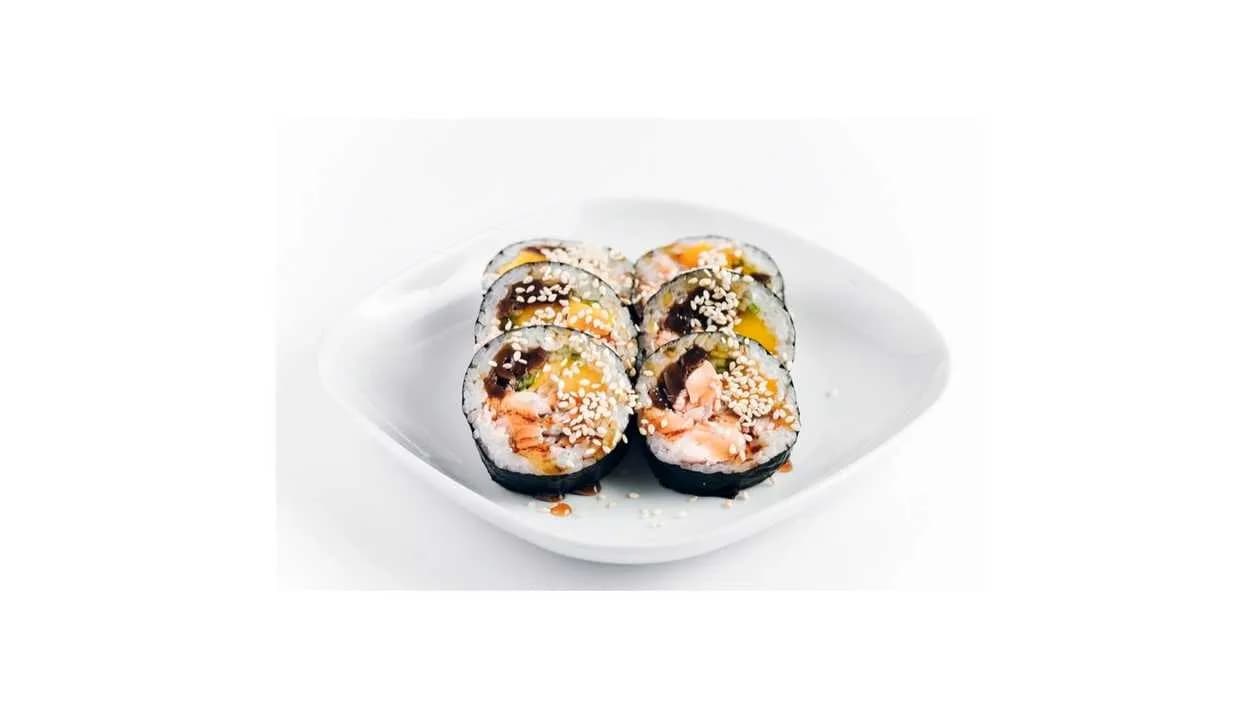 HOT FUTO SALMON MANGO