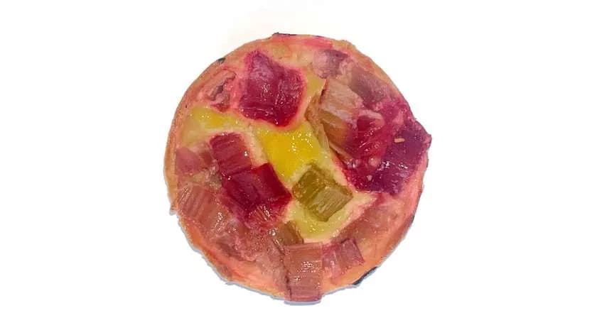 Tartaletka z rabarbarem i migdałowym kremem