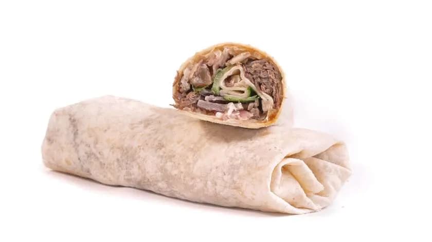 Wrap po azjatycku z szarpaną wołowiną