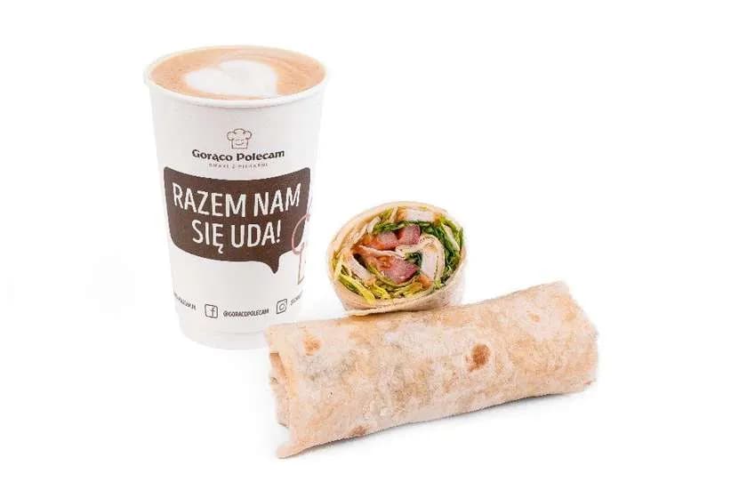 Wrap z panierowanym kurczakiem + kawa