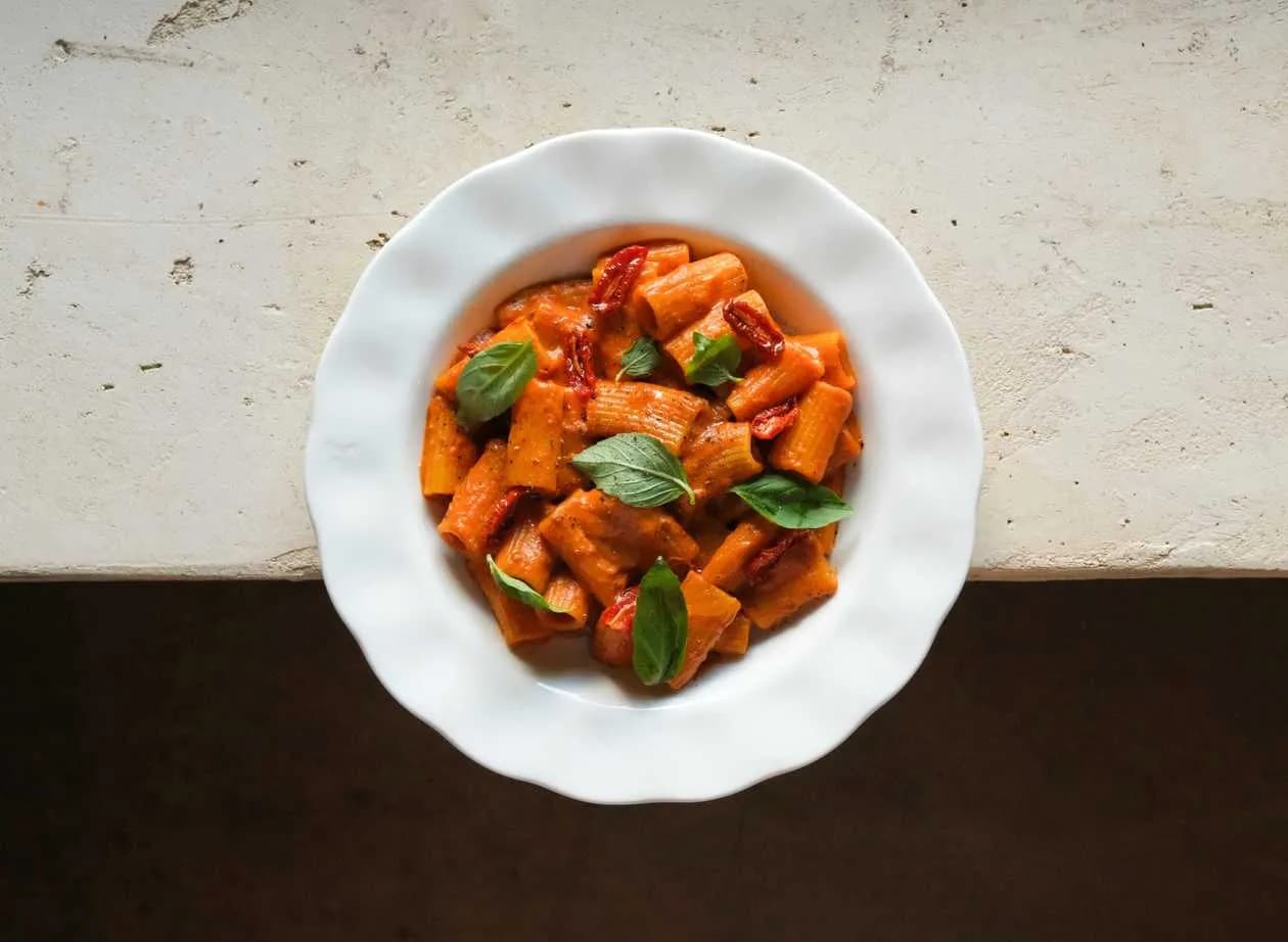 Pasta z sosem pomidorowym