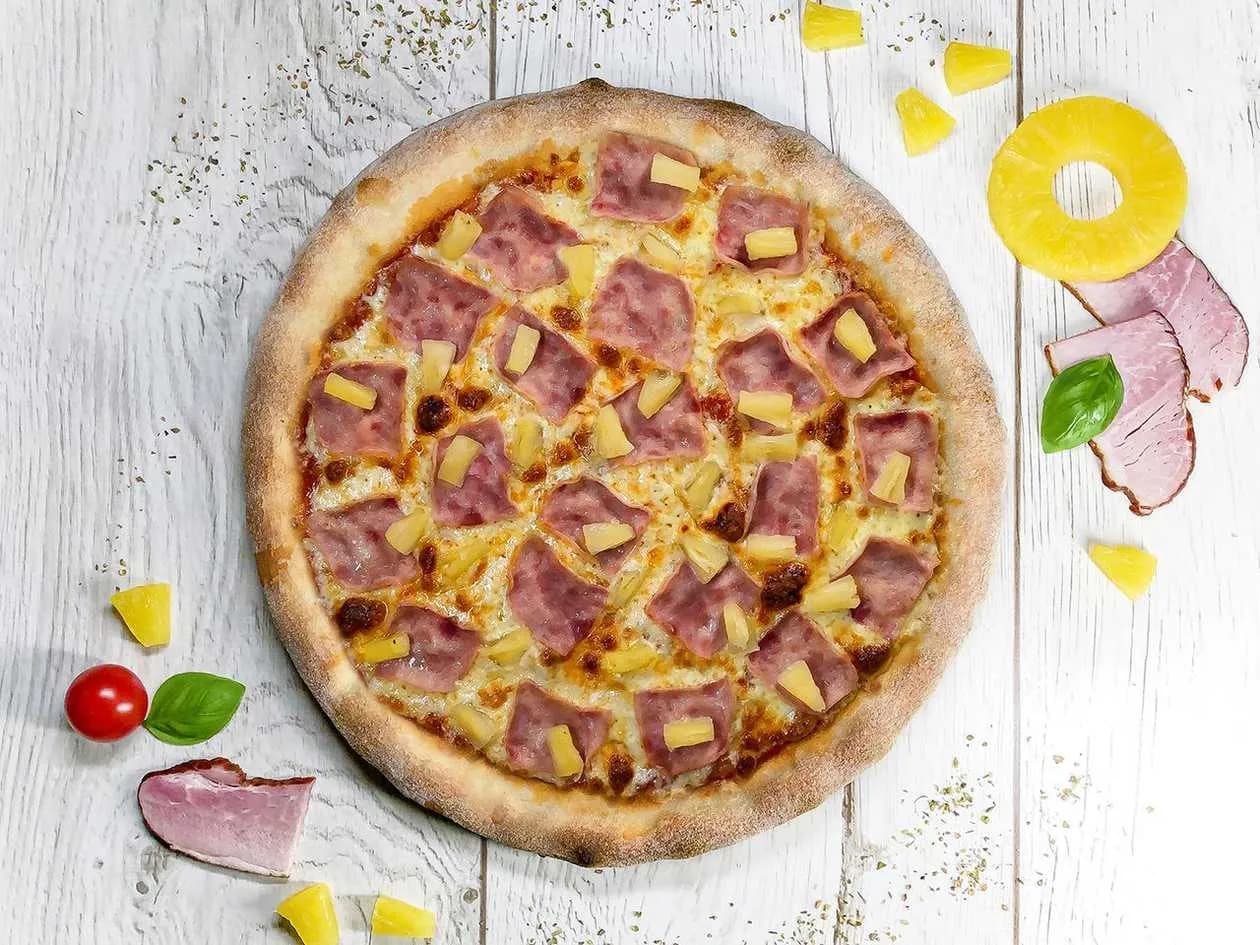 Pizza Hawaiian