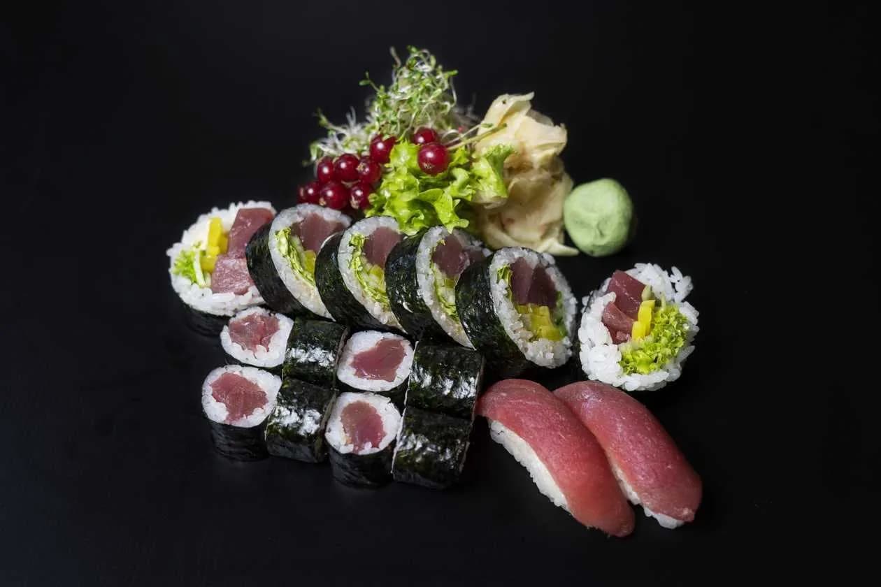 Set 8 Maguro 16 pieces
