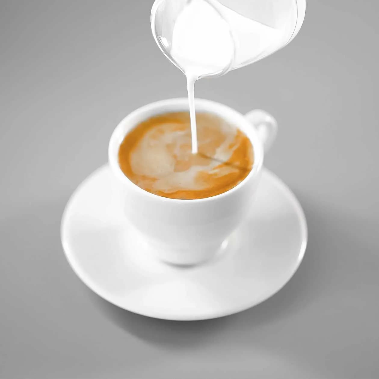 Americano with Milk M