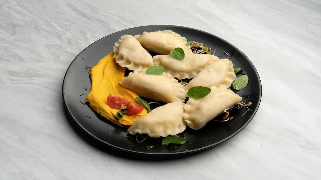 DUMPLINGS WITH LENTIL