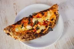 Calzone Con Prosciutto