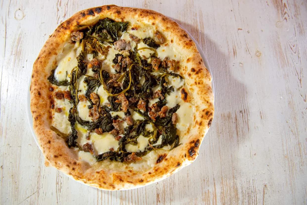 Pizza Salsiccia e Friarielli
