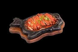 Kurczak po szanghajsku na żeliwie