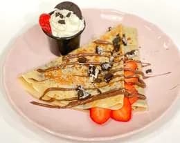 Naleśnik z Nutellą i truskawką