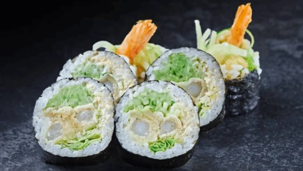 Futomaki Krewetka w Tempurze (6 sztuk)