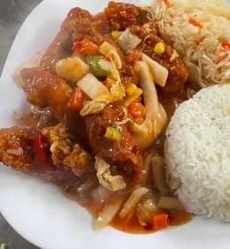 Chrupiący Kurczak w sosie pomidorowo- ostrym ( ostre )