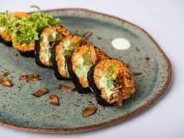 Futo specjalne krem z edamame z prazonym czosnkiem w pomarańczowym ryż