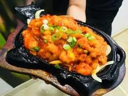 Łosoś w sosie czosnkowym