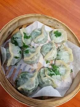 Pierogi ze szpinakiem i serem