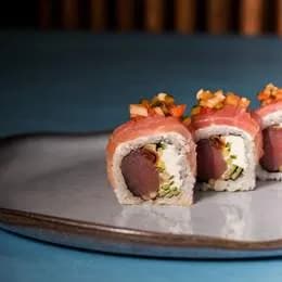 14.California tuńczyk marynowany w tataki