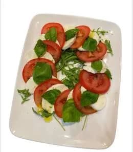 Insalata Caprese (około 220 g)