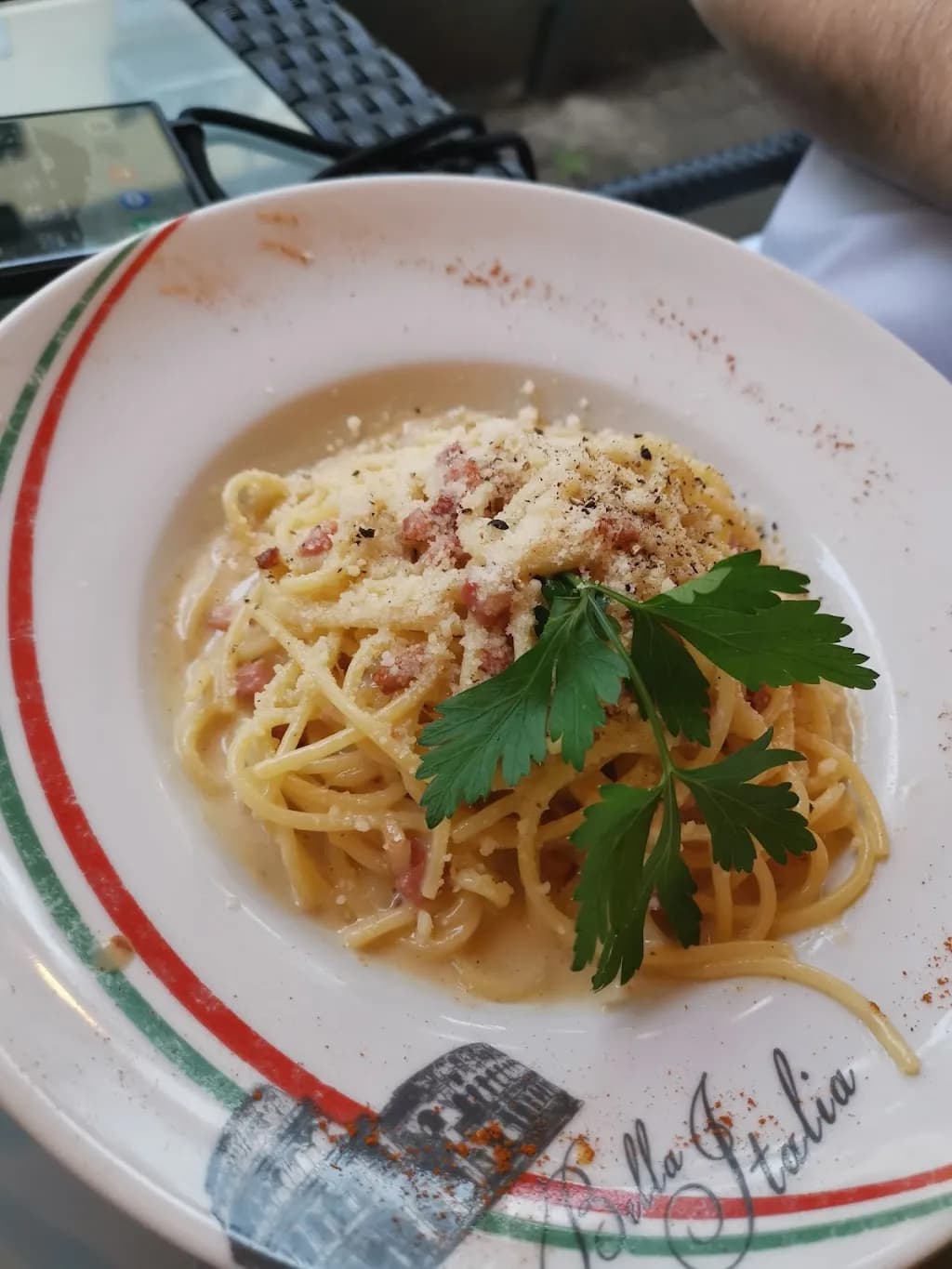 Ristorante-Pizzeria "LUNA ROSSA"