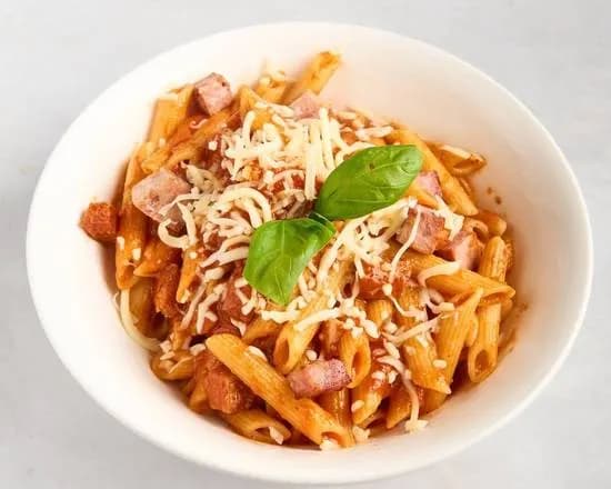 Nudelbowl Wurstgulasch