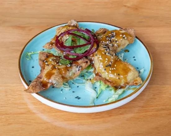 Gebackene Wantan (4 Stück)