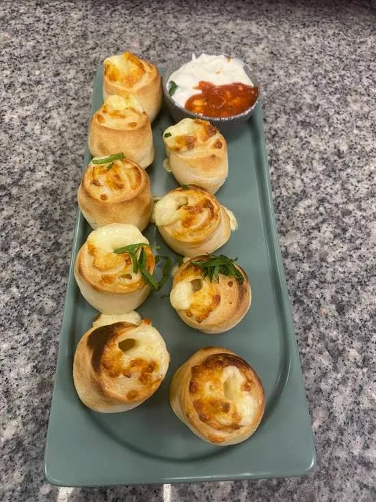 85. Pizzabrötchen mit Käse (8 Stück)