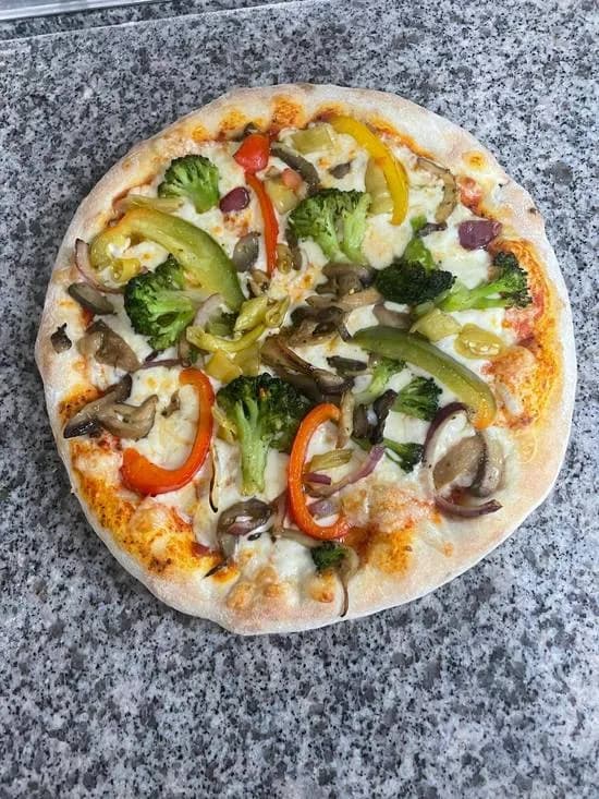 67. Pizza Vegetarisch
