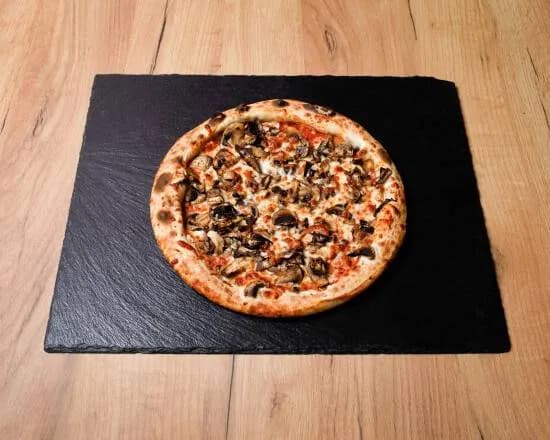 6. Pizza Funghi