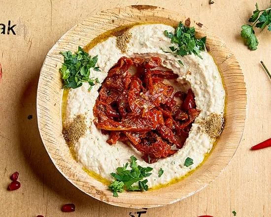 Hummus z Pomidorami Suszonymi