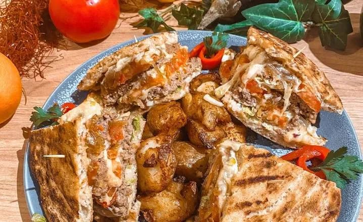 Skepasti Bifteki (dla 1-2 osób)