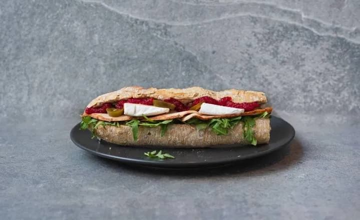 Bagietka firmowa indyk + jalapeño