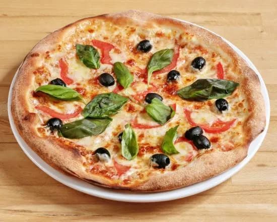 Pizza Caprese z Bazylią