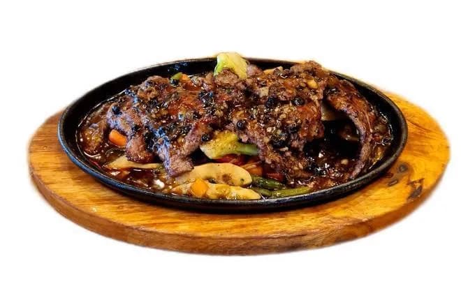 Thăn Bò Nướng Sốt Tiêu Den